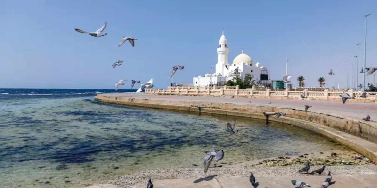 Al Rahma Mosque: Jeddah’s serene floating haven